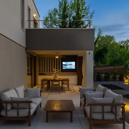 Nareo Collection With Private Pool * Labin (Istria)