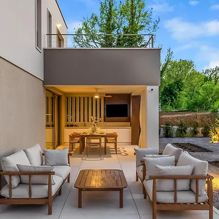 Nareo Collection With Private Pool Villa *