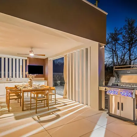 Nareo Collection With Private Pool Labin (Istria)